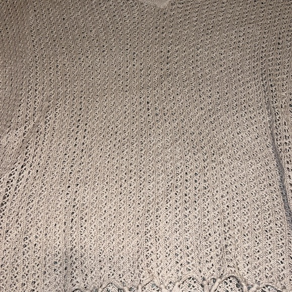 Cabi Fling Knotted Oversize Knit Weaved Fringe Beige Boho Sweater Size Medium - Picture 6 of 7